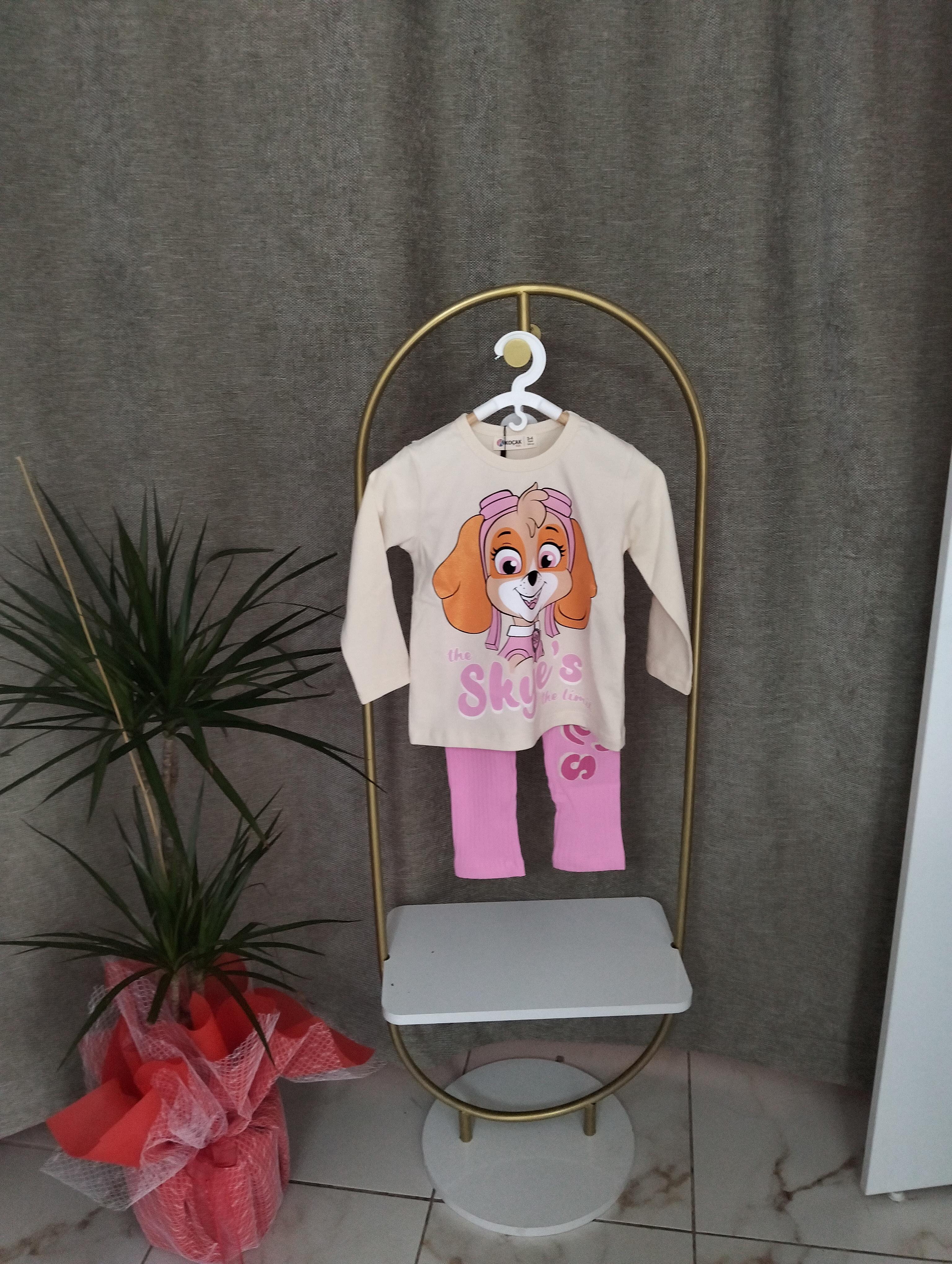 Pembe kız çocuk takım