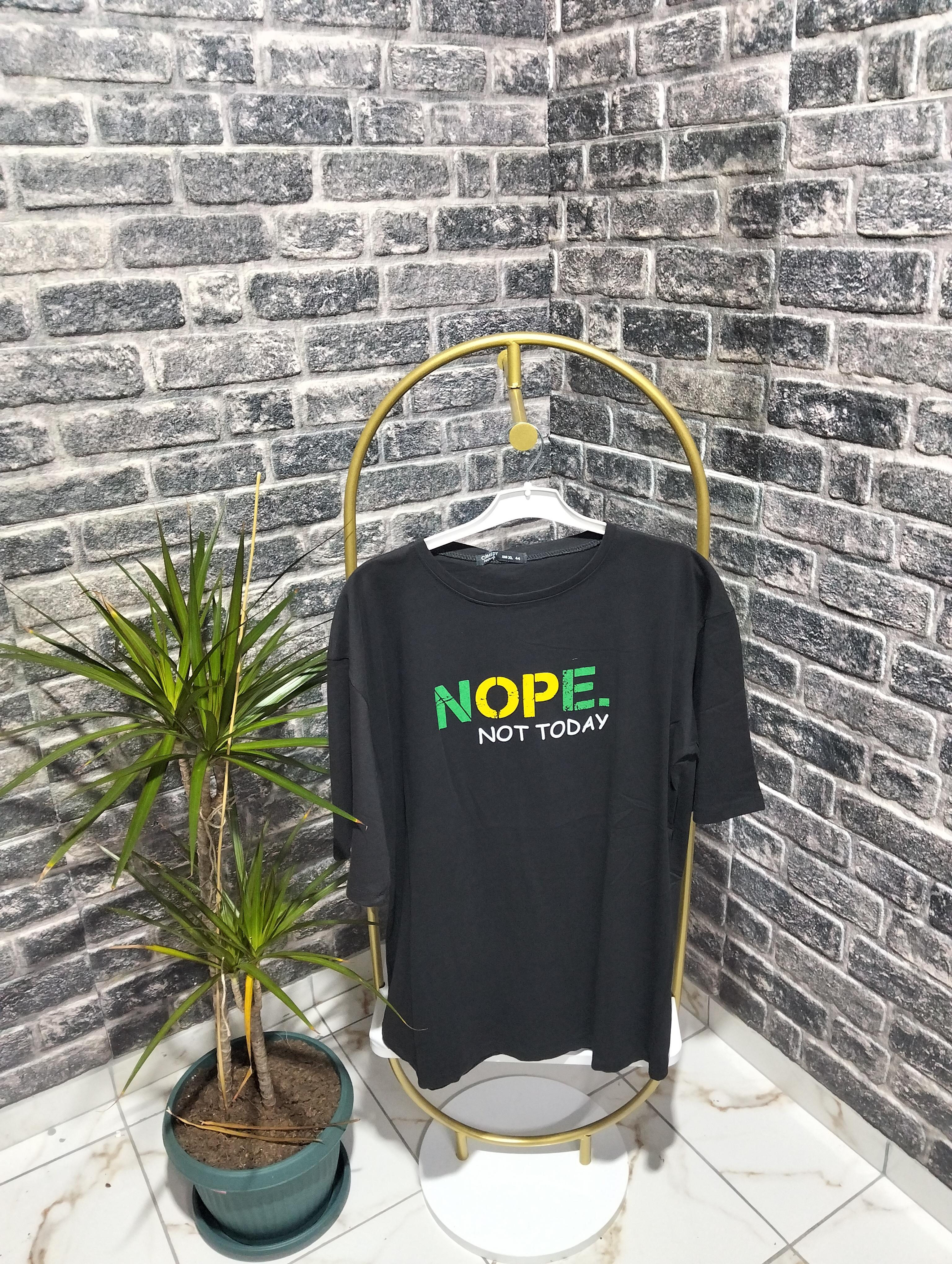 Baskılı bayan tşört