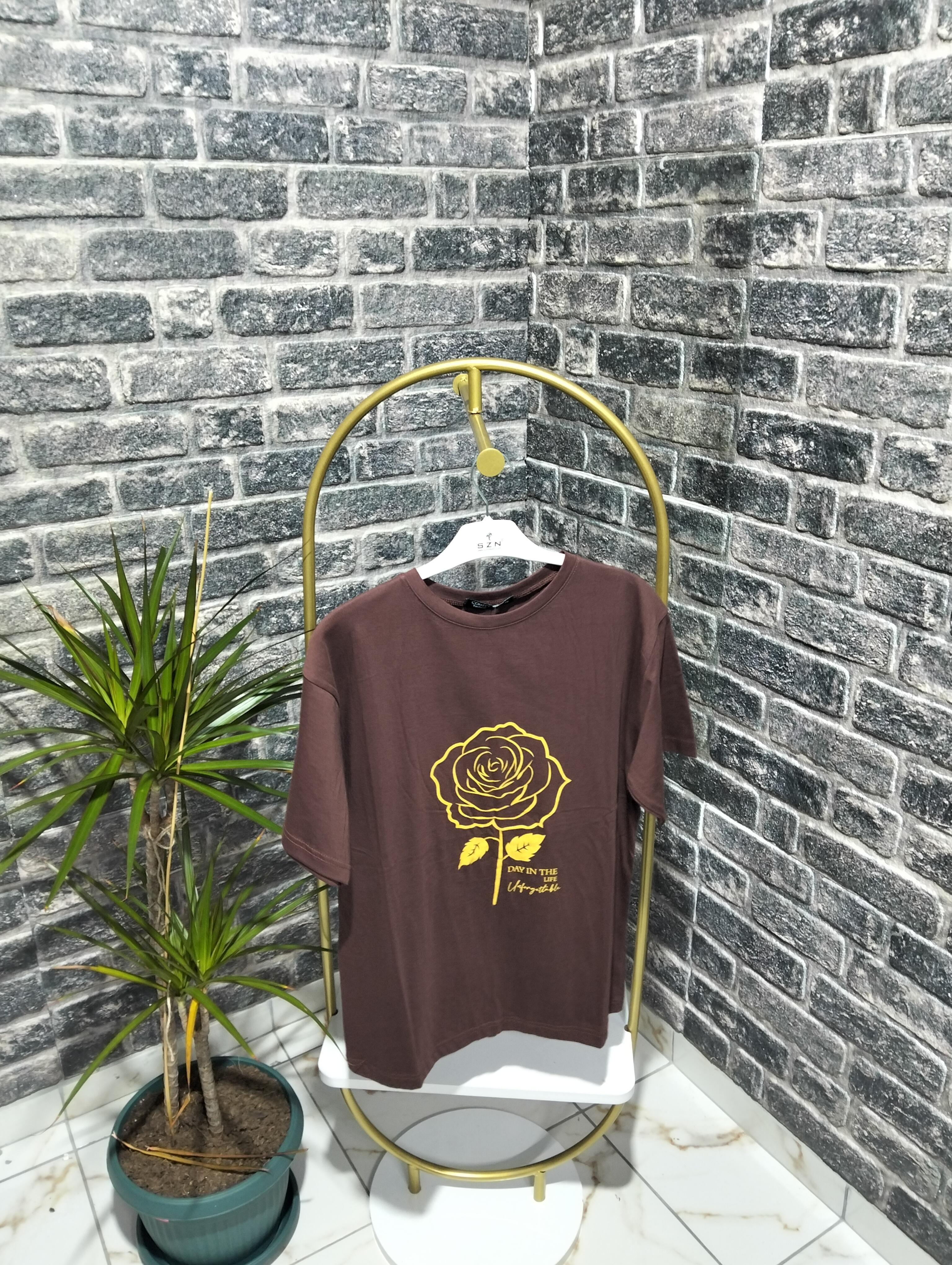 Baskılı bayan tşört