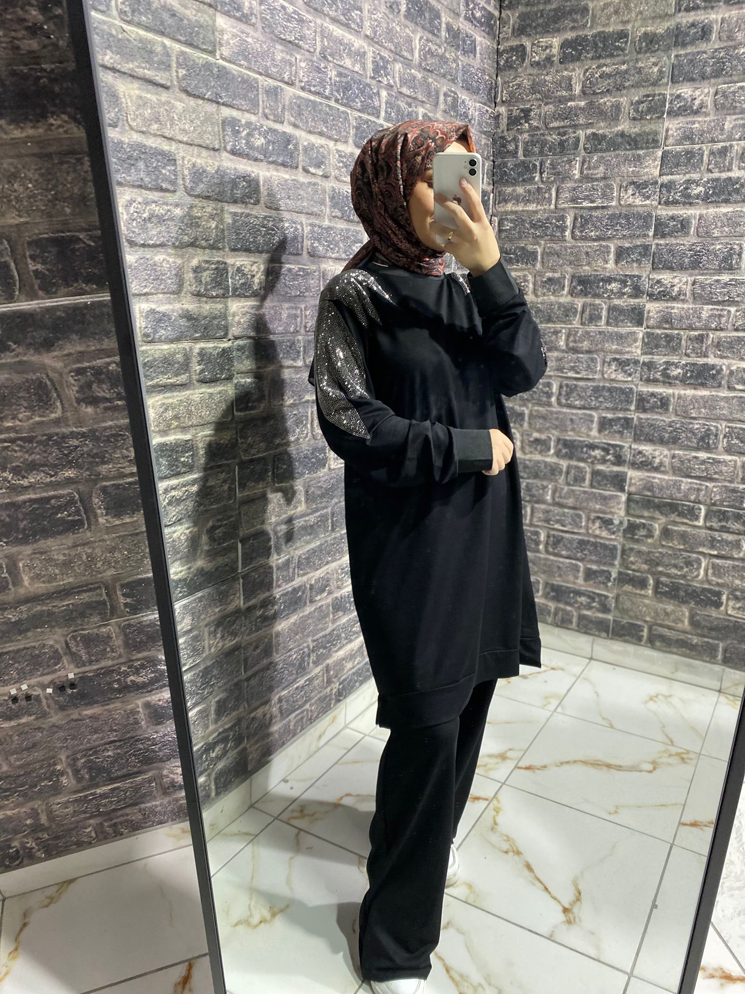 Kolları Taşlı  pantolon lu takım