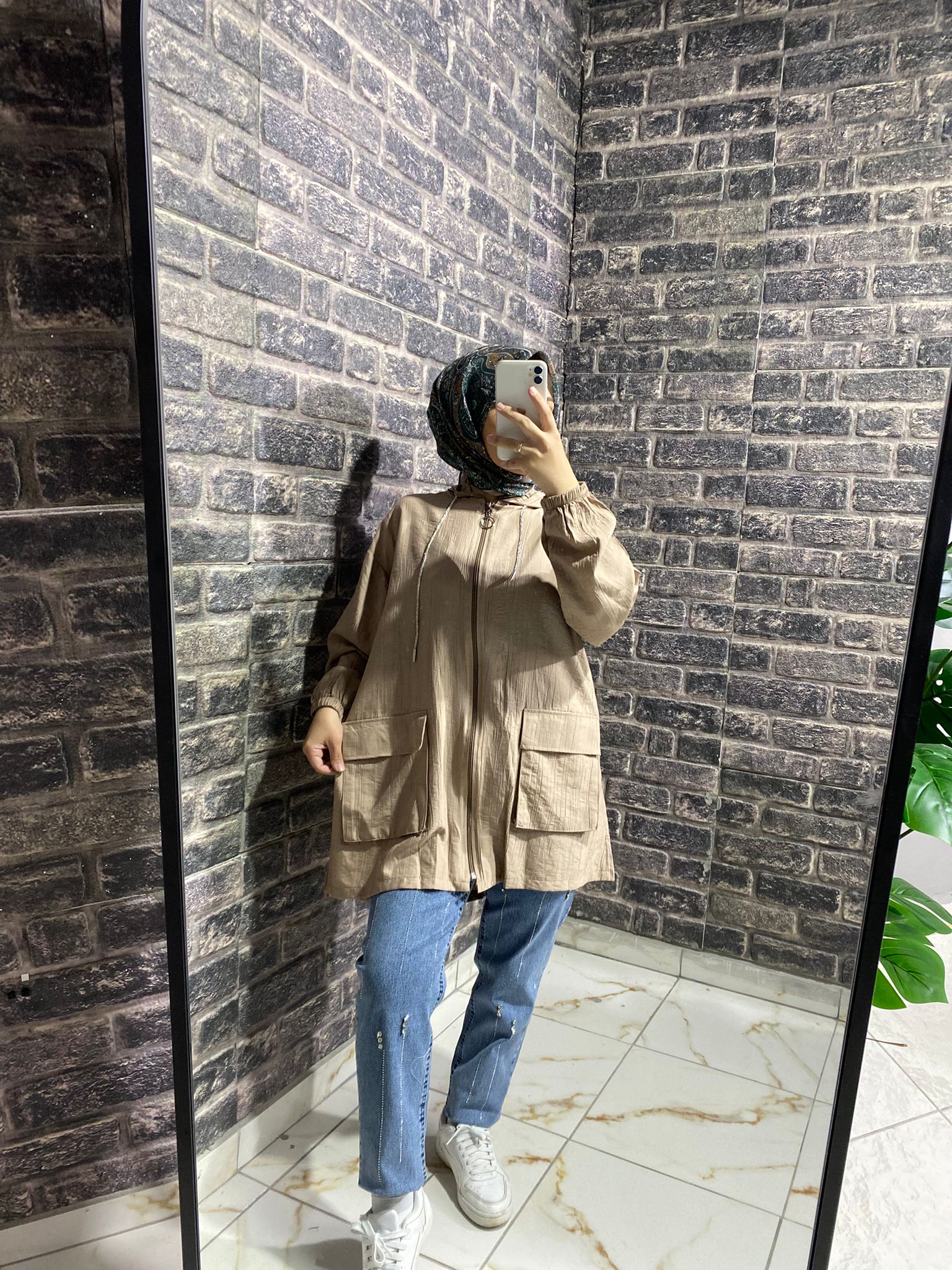 Taşlı kot pantolon